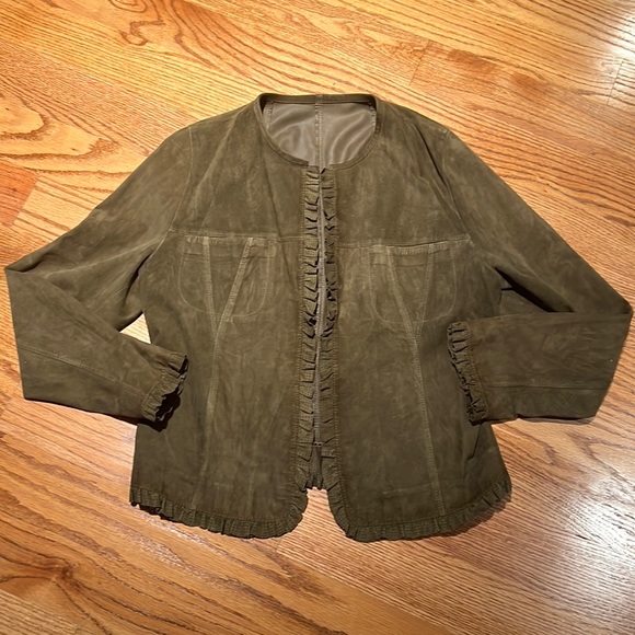 Light weight olive green suede jacket size 40 (European) like a 6 - Picture 1 of 4